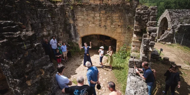 Visite Guidee Chateau Medieval Dordogne Chateau De Commarque Ca 318 @erphotos