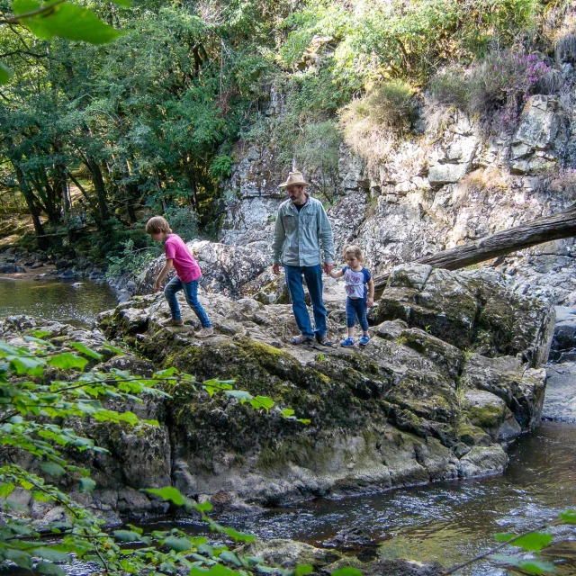 Gorges de l'Auvézère en famille